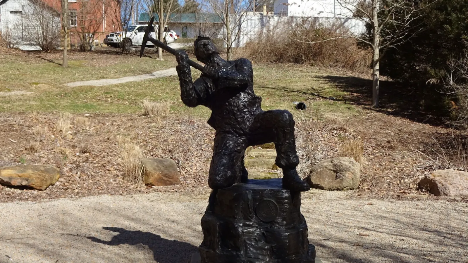 Full shot of statue at Miner's Park