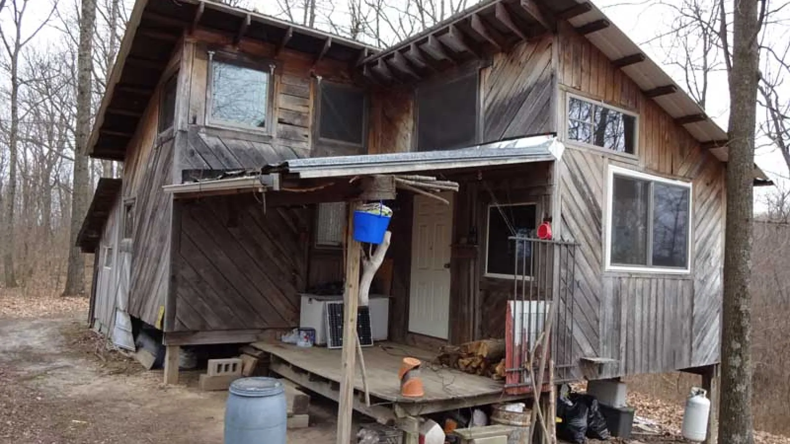Former cabin home of Ryan Sprinkle and Kinsey Hall. The cabin was built and previously lived in by Brian Richards.