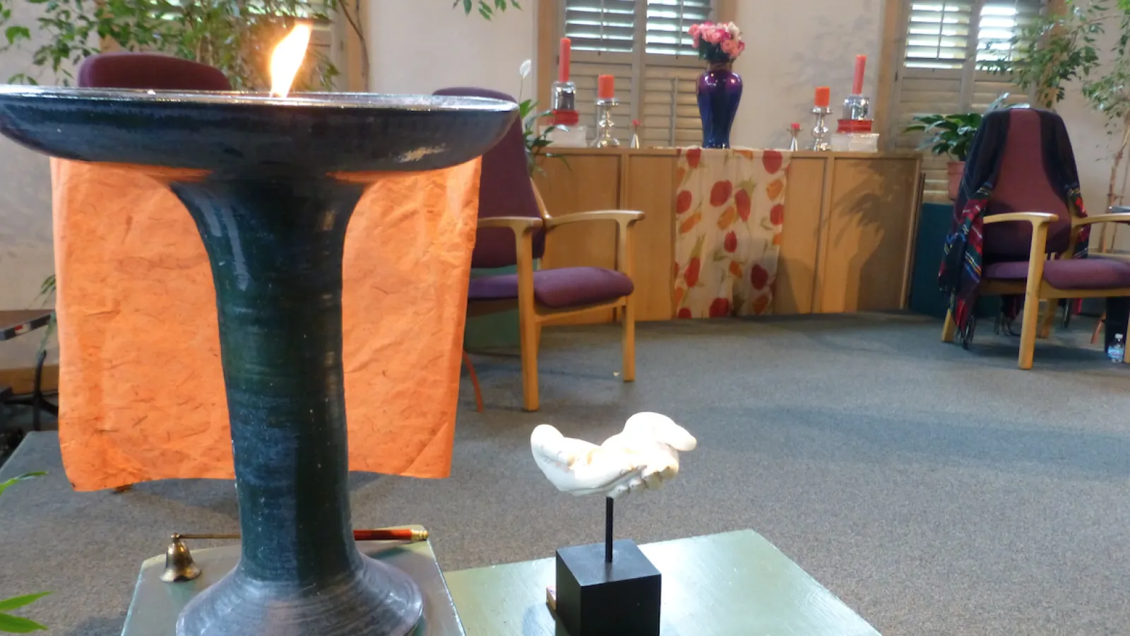 Pulpit Candles at First Unitarian Universalist Church of Columbus