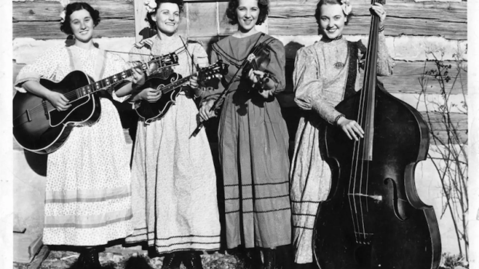  Banjo Pickin' Girls and Fiddlin' Women