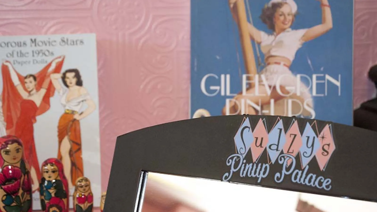 pinup style decorations